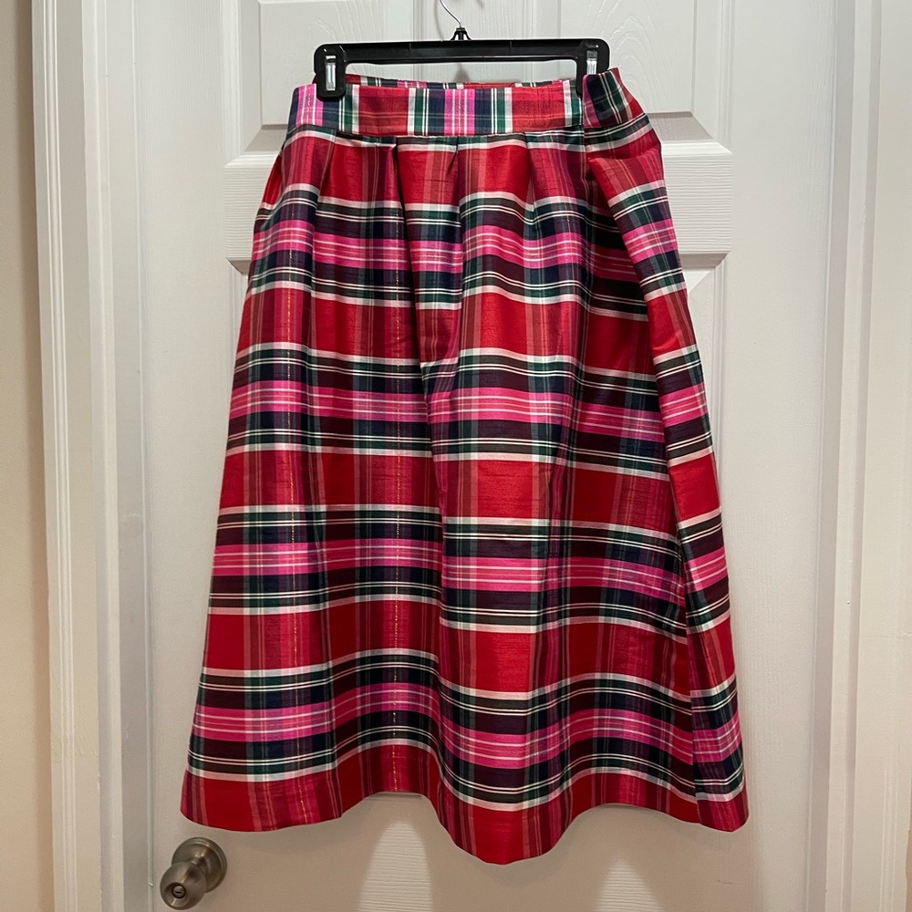 Crown and Ivy size 18W skirt!